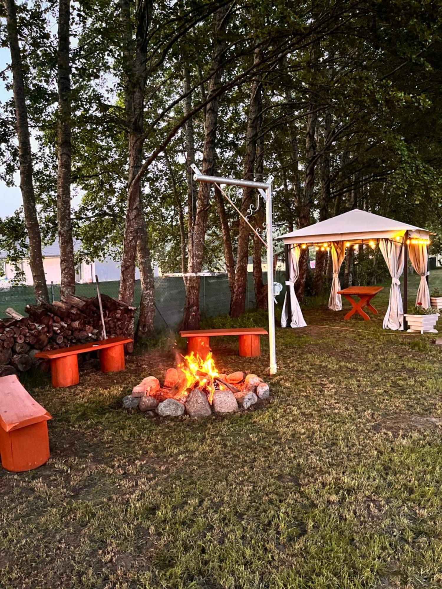 Domki U Ani Dąbki Exteriör bild
